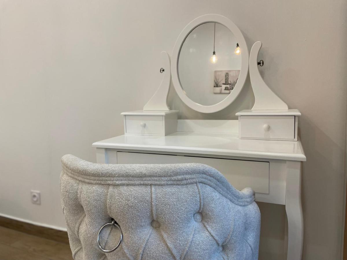 Apartment Renting - 2 Massena - Luxury Loft - Balcony Massena Square View - Aircon *