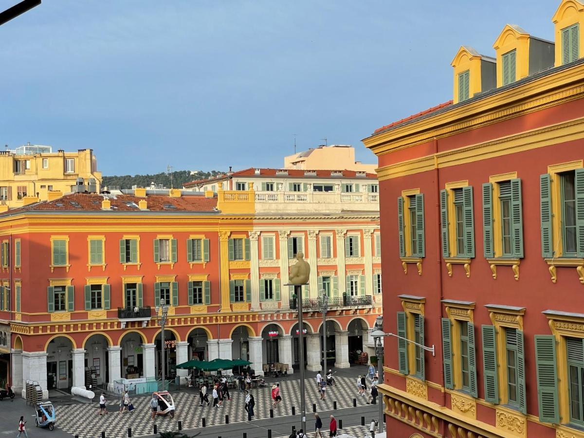 Renting - 2 Massena - Luxury Loft - Balcony Massena Square View - Aircon