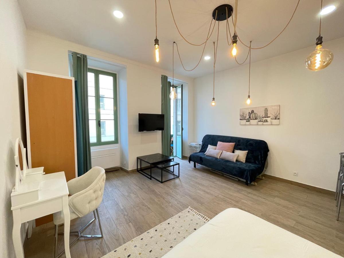 Apartment Renting - 2 Massena - Luxury Loft - Balcony Massena Square View - Aircon Nice